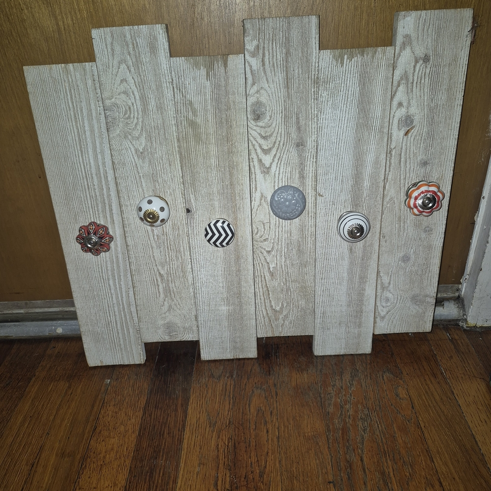 Rustic Multi-Color Wall Decor with Knob Accents